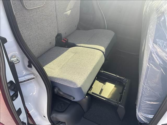 ムーヴキャンバス ストライプスＧ　届出済未使用車　衝突被害軽減ブレーキ　オートマチックハイビーム　レーンアシスト　両側電動スライドドア　アイドリングストップ　バックカメラ　盗難防止システム　寒冷地仕様　スマートキー　ベンチシート（18枚目）