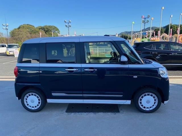 ムーヴキャンバス ストライプスＧ　届出済未使用車　衝突被害軽減ブレーキ　オートマチックハイビーム　レーンアシスト　両側電動スライドドア　アイドリングストップ　バックカメラ　盗難防止システム　寒冷地仕様　スマートキー　ベンチシート（3枚目）