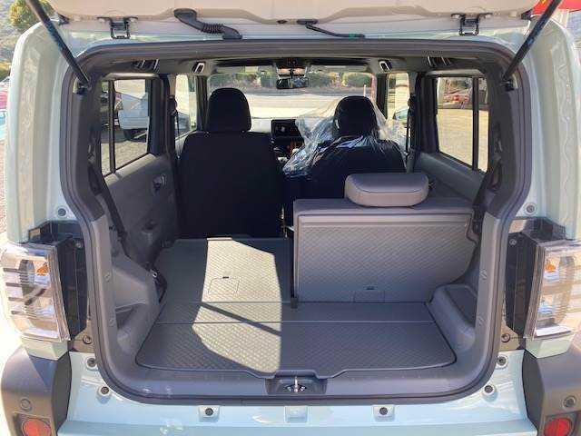 タフト Ｇ　届出済未使用車　アイドリングストップ　盗難防止装置　バックカメラ　衝突被害軽減ブレーキ　横滑り防止装置　シートヒーター　スマートキー　サンルーフ　ルーフレール　寒冷地仕様車　ガラスルーフ　シートＨ（17枚目）