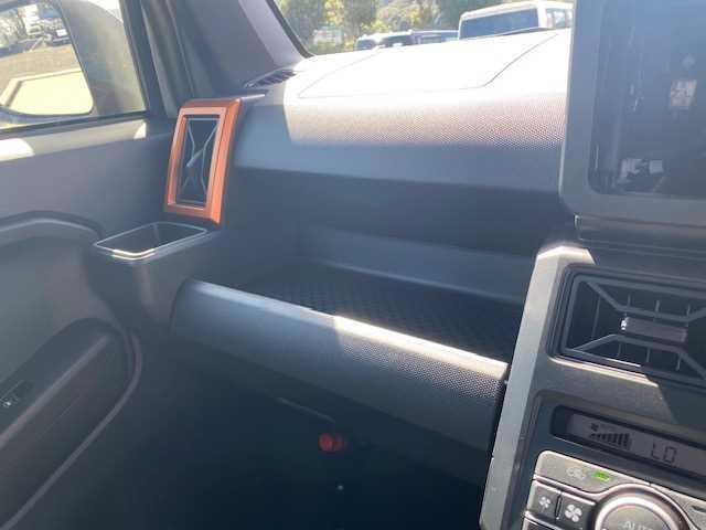 タフト Ｇ　届出済未使用車　アイドリングストップ　盗難防止装置　バックカメラ　衝突被害軽減ブレーキ　横滑り防止装置　シートヒーター　スマートキー　サンルーフ　ルーフレール　寒冷地仕様車　ガラスルーフ　シートＨ（29枚目）