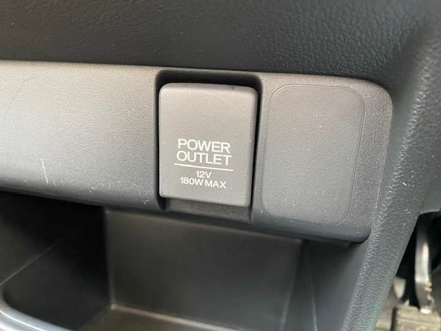 Ｎ－ＢＯＸ 　ＳＳパッケージ　両側電動スライドドア　盗難防止システム　エアコン　パワーステアリング　パワーウィンドウ　ＡＢＳ（23枚目）