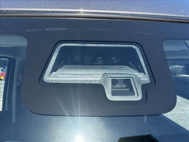 スペーシアギア ハイブリッドＸＺ　純正フルセグナビ・Ｂｌｕｅｔｏｏｔｈ　バックカメラ　両側電動スライドドア　スマートキー　衝突被害軽減ブレーキ　車線逸脱防止装置　クリアランスソナー　ＥＣＳ　サーキュレーター　ＬＥＤヘッドライト（3枚目）