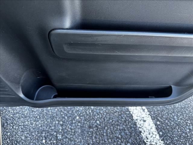スペーシアギア ハイブリッドＸＺ　純正フルセグナビ・Ｂｌｕｅｔｏｏｔｈ　バックカメラ　両側電動スライドドア　スマートキー　衝突被害軽減ブレーキ　車線逸脱防止装置　クリアランスソナー　ＥＣＳ　サーキュレーター　ＬＥＤヘッドライト（46枚目）