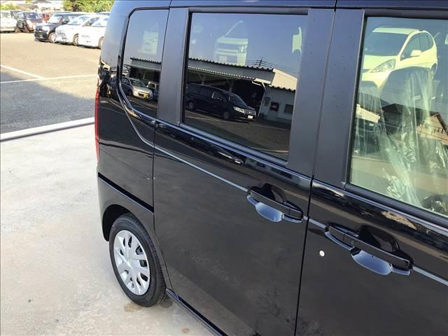 N-BOX ベースグレード Honda SENSING 両側スライド片側電動ドア スマートキー シートヒーター ACC ECS LEDヘッドライト(17枚目)