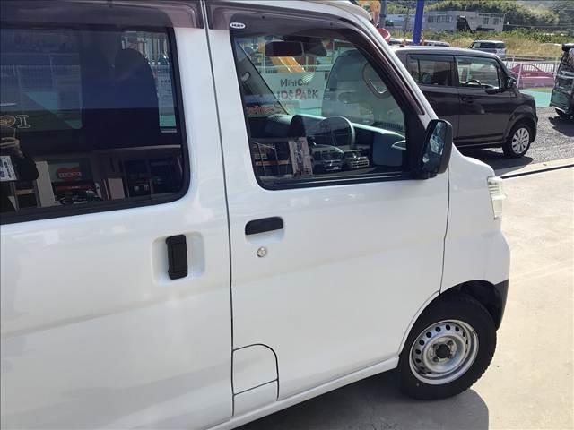 ハイゼットカーゴ ＤＸ　ＳＡＩＩＩ　ハイルーフ　衝突被害軽減ブレーキ　両側スライドドア　アイドリングストップ　ＥＣＳ　クリアランスソナー（18枚目）