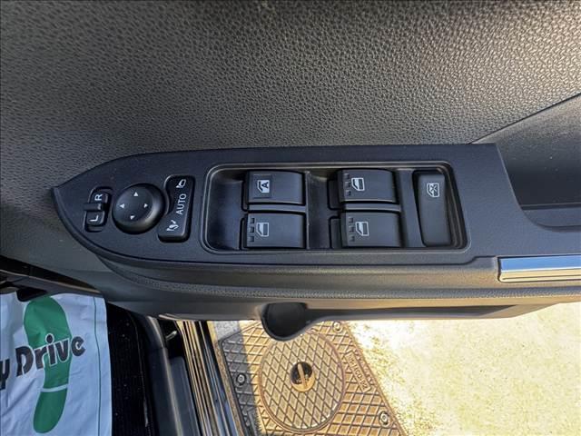 タント カスタムＸ　フルセグナビ・Ｂｌｕｅｔｏｏｔｈ付　バックカメラ　両側電動スライドドア　スマートキー　衝突被害軽減ブレーキ　アイドリングストップ　クリアランスソナー　ＥＴＣ　ＥＣＳ　シートヒーター　ＬＥＤヘッドライト（23枚目）