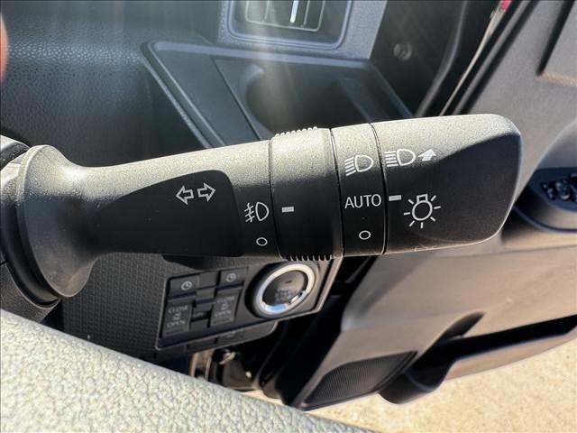 タント カスタムＸ　フルセグナビ・Ｂｌｕｅｔｏｏｔｈ付　バックカメラ　両側電動スライドドア　スマートキー　衝突被害軽減ブレーキ　アイドリングストップ　クリアランスソナー　ＥＴＣ　ＥＣＳ　シートヒーター　ＬＥＤヘッドライト（35枚目）