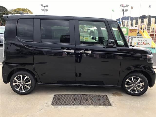 Ｎ－ＢＯＸカスタム ベースグレード　Ｈｏｎｄａ　ＳＥＮＳＩＮＧ　両側スライド片側電動ドア　スマートキー　シートヒーター　ＡＣＣ　ＥＣＳ　ＬＥＤヘッドライト（5枚目）