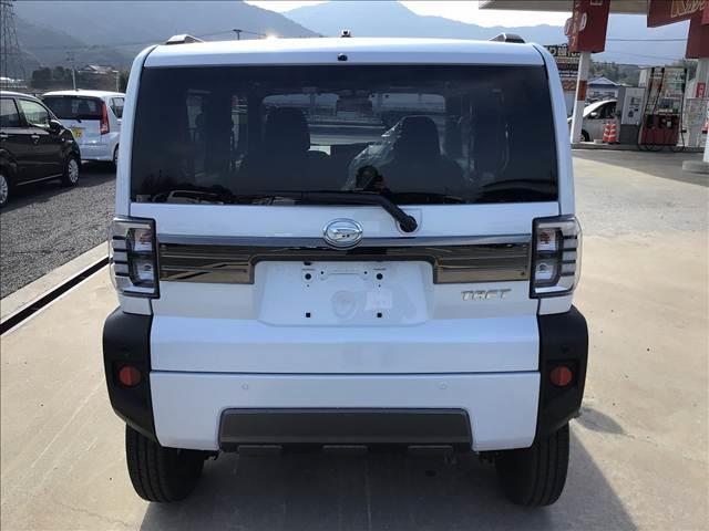 タフト Ｇ　ダーククロムベンチャー　衝突被害軽減ブレーキ　スマートキー　クリアランスソナー　アイドリングストップ　ＥＣＳ　シートヒーター　ＬＥＤヘッドライト（7枚目）