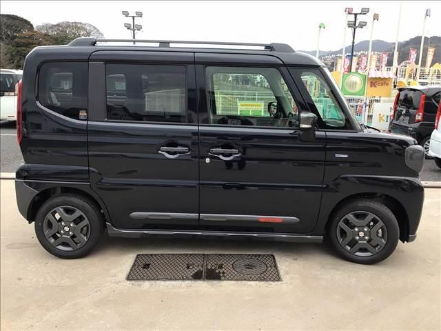 �P�C�J�t�F�̓I�[�����[�J�[�̂��Ԃ���葵���Ă���܂��I