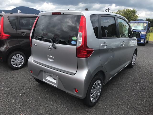 J エマージェンシーブレーキ 届出済未使用車(4枚目)