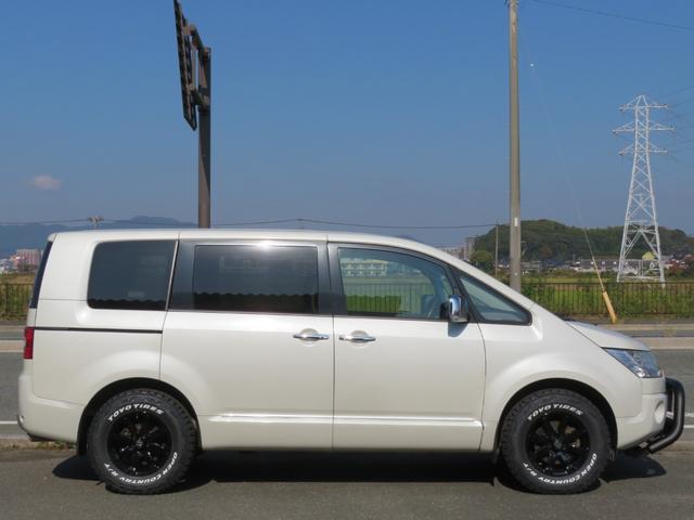 デリカＤ：５ Ｇ　プレミアム　ワンオーナー　新品ＢＡＤＸロックケリーＭＸ１キャップ付＋オープンカントリーＲＴ２３５／７０Ｒ１６＋ブルバー＋プレミアムマット１台分　ＨＤＤナビフルセグＤＶＤ／ＦＳＲカメラ　電動両側スライド＋バックドア（13枚目）