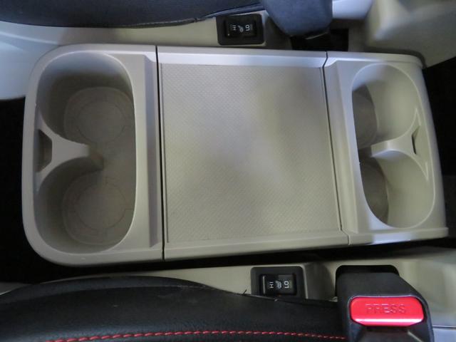 デリカＤ：５ Ｇ　プレミアム　ワンオーナー　新品ＢＡＤＸロックケリーＭＸ１キャップ付＋オープンカントリーＲＴ２３５／７０Ｒ１６＋ブルバー＋プレミアムマット１台分　ＨＤＤナビフルセグＤＶＤ／ＦＳＲカメラ　電動両側スライド＋バックドア（46枚目）