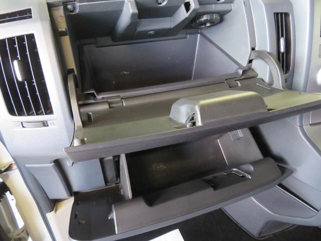 デリカＤ：５ Ｇ　プレミアム　ワンオーナー　新品ＢＡＤＸロックケリーＭＸ１キャップ付＋オープンカントリーＲＴ２３５／７０Ｒ１６＋ブルバー＋プレミアムマット１台分　ＨＤＤナビフルセグＤＶＤ／ＦＳＲカメラ　電動両側スライド＋バックドア（47枚目）