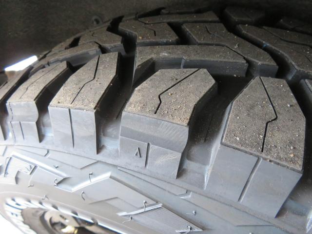 デリカＤ：５ Ｇ　プレミアム　ワンオーナー　新品ＢＡＤＸロックケリーＭＸ１キャップ付＋オープンカントリーＲＴ２３５／７０Ｒ１６＋ブルバー＋プレミアムマット１台分　ＨＤＤナビフルセグＤＶＤ／ＦＳＲカメラ　電動両側スライド＋バックドア（79枚目）