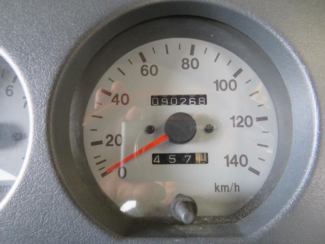 ジムニー ワイルドウインド　ガンＭ全塗装　リフトアップ　新品ＢＡＤＸ　ＤＯＳ＋オープンカントリー２２５／７５／１６　オーバーフェンダー／グリル各部チッピング黒塗装　社外前後バンパー／マフラー／テール／ＬＥＤフォグ／シートカバー（7枚目）