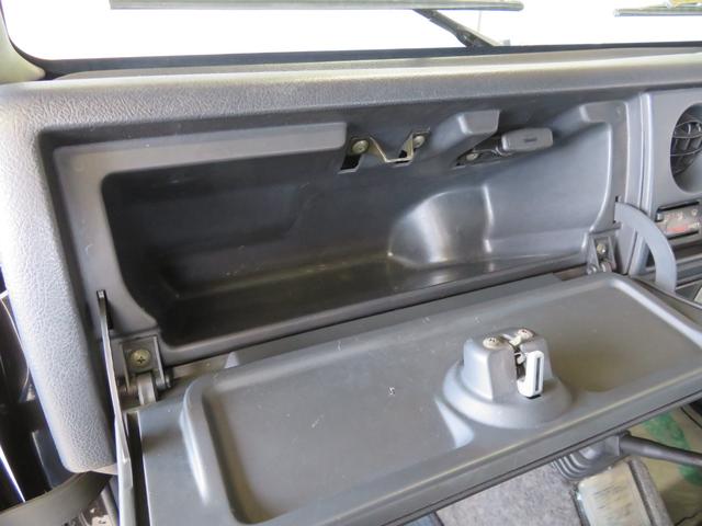 ジムニー ワイルドウインド　ガンＭ全塗装　リフトアップ　新品ＢＡＤＸ　ＤＯＳ＋オープンカントリー２２５／７５／１６　オーバーフェンダー／グリル各部チッピング黒塗装　社外前後バンパー／マフラー／テール／ＬＥＤフォグ／シートカバー（34枚目）