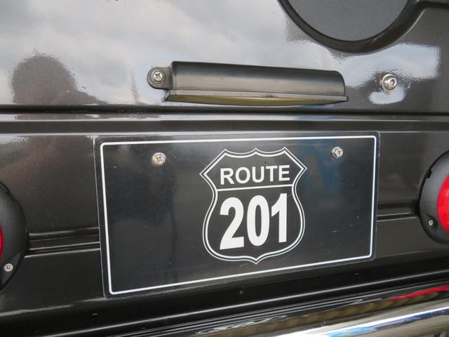 ジムニー ワイルドウインド　ガンＭ全塗装　リフトアップ　新品ＢＡＤＸ　ＤＯＳ＋オープンカントリー２２５／７５／１６　オーバーフェンダー／グリル各部チッピング黒塗装　社外前後バンパー／マフラー／テール／ＬＥＤフォグ／シートカバー（41枚目）