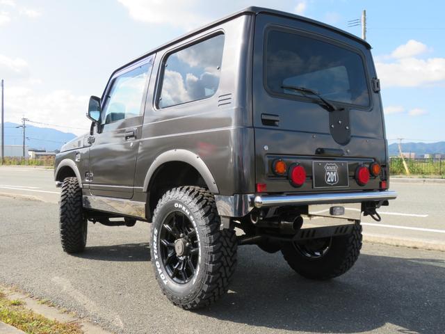 ジムニー ワイルドウインド　ガンＭ全塗装　リフトアップ　新品ＢＡＤＸ　ＤＯＳ＋オープンカントリー２２５／７５／１６　オーバーフェンダー／グリル各部チッピング黒塗装　社外前後バンパー／マフラー／テール／ＬＥＤフォグ／シートカバー（43枚目）