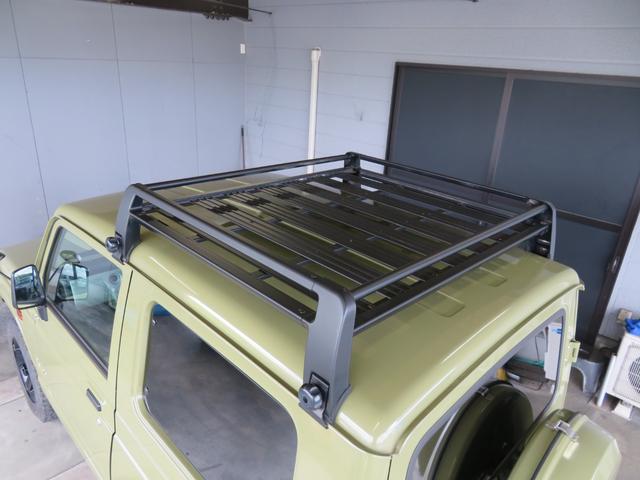 ジムニー ランドベンチャー　ＪＥＥＰ純正コマンドグリーン全塗装　内装塗装　下回り／ホイールブラック塗装　最終型　２インチボディリフトＵＰ　縞板調天張り　カーボン調ハンドル　社外マフラー／前後バンパー／シフトノブ／革調シートカバー（53枚目）