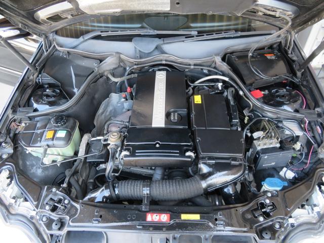 C200コンプレッサーステーションワゴンLTDサイバーナビ(4枚目)