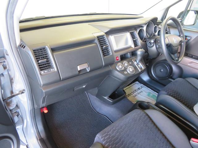 クロスロード ２０Ｘ　走行９９１０８Ｋｍ　純正ナビ／バックカメラ／ＥＴＣ　ＰＢＡソリッドグレー＆マットブラック全塗装車　走行／エアコンテスト済　７人乗　キーレス　ＨＩＤ　タイミングチェーン　車検整備２年付【令和７年自税込】（15枚目）