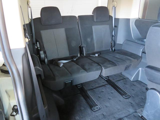 デリカＤ：５ Ｇ　パワーパッケージ　新品ＰＲＯ－ＰＯＴＯＲ　Ｘ　ＤＤ－Ｖ６特注色グロスブラック＋新品オープンカントリーＲＴ２３５／７０Ｒ１６＋ナット　新品ブルバー　新品カープレイ対応ＳＤナビ　新品バックカメラ　ＨＩＤ　スマートキー２個（24枚目）