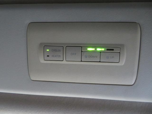 デリカＤ：５ Ｇ　パワーパッケージ　新品ＰＲＯ－ＰＯＴＯＲ　Ｘ　ＤＤ－Ｖ６特注色グロスブラック＋新品オープンカントリーＲＴ２３５／７０Ｒ１６＋ナット　新品ブルバー　新品カープレイ対応ＳＤナビ　新品バックカメラ　ＨＩＤ　スマートキー２個（42枚目）