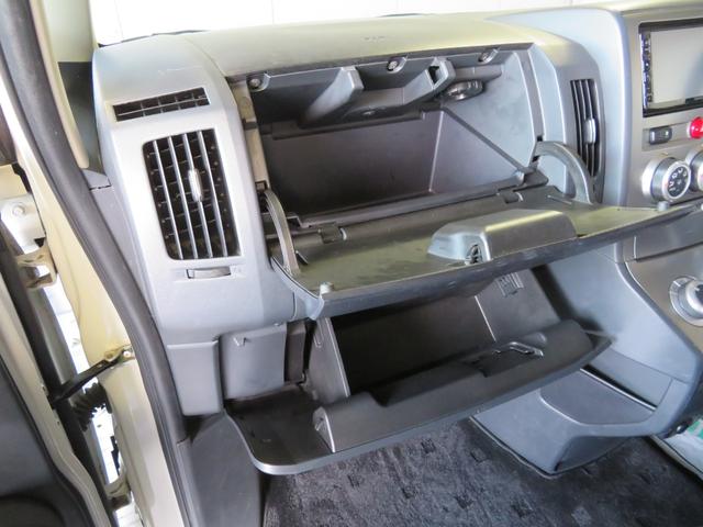 デリカＤ：５ Ｇ　パワーパッケージ　新品ＰＲＯ－ＰＯＴＯＲ　Ｘ　ＤＤ－Ｖ６特注色グロスブラック＋新品オープンカントリーＲＴ２３５／７０Ｒ１６＋ナット　新品ブルバー　新品カープレイ対応ＳＤナビ　新品バックカメラ　ＨＩＤ　スマートキー２個（46枚目）