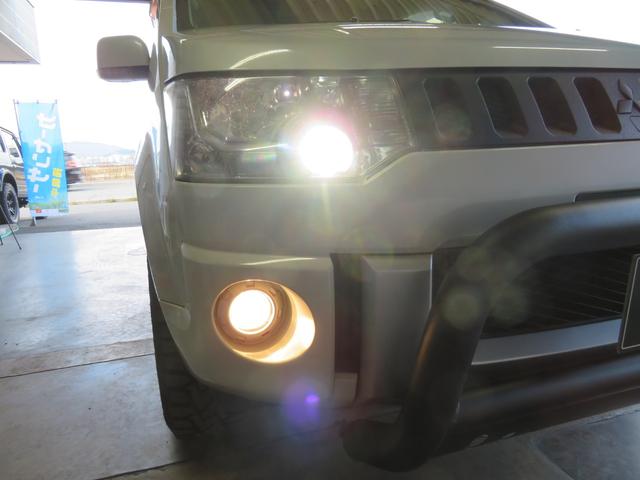 デリカＤ：５ Ｇ　パワーパッケージ　新品ＰＲＯ－ＰＯＴＯＲ　Ｘ　ＤＤ－Ｖ６特注色グロスブラック＋新品オープンカントリーＲＴ２３５／７０Ｒ１６＋ナット　新品ブルバー　新品カープレイ対応ＳＤナビ　新品バックカメラ　ＨＩＤ　スマートキー２個（55枚目）