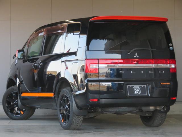 �y���X���v���O�\��z�{�f�B�͑S�̓I�ɐF�����c���Ă����Ԃ͗ǍD�ł��I