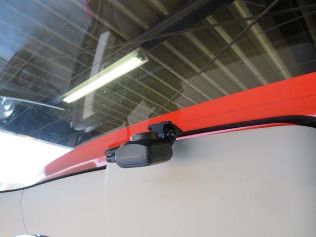 �y���X���v���O�\��z��둤�h���C�u���R�[�_�[��t���ɂȂ�܂��I