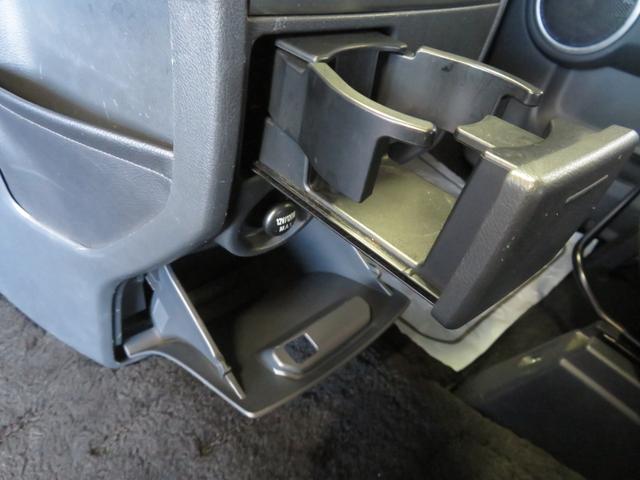 �y���X���v���O�\��z�O�Ȓ����ɂ̓h�����N�z���_�[�A��������ȂǏ[�����Ă܂��I