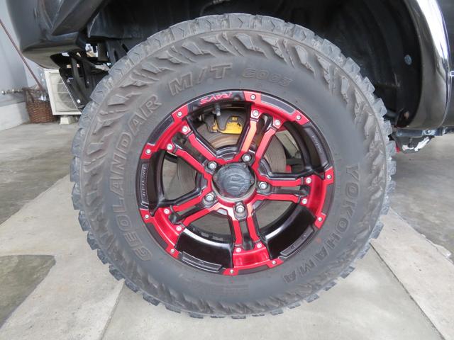 ジムニー XC 新品ルーフラック+Hライト RAYSデイトナFDX-J+ジオランダーMT 3インチリフトUP ブラックM全塗装修復歴軽度 LEDテール FRPボンネット SDナビDVDフルセグBluetoothETC(74枚目)