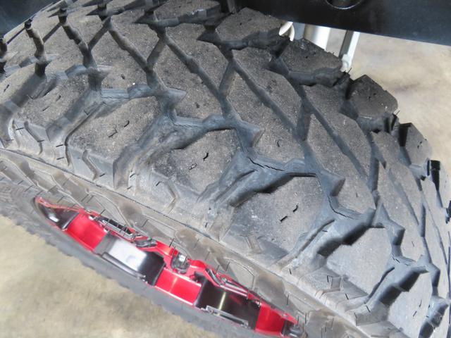 ジムニー XC 新品ルーフラック+Hライト RAYSデイトナFDX-J+ジオランダーMT 3インチリフトUP ブラックM全塗装修復歴軽度 LEDテール FRPボンネット SDナビDVDフルセグBluetoothETC(79枚目)