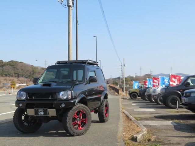 ジムニー XC 新品ルーフラック+Hライト RAYSデイトナFDX-J+ジオランダーMT 3インチリフトUP ブラックM全塗装修復歴軽度 LEDテール FRPボンネット SDナビDVDフルセグBluetoothETC(80枚目)