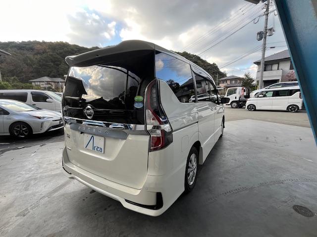 セレナ ハイウェイスター　左側パワースライドドア　カーナビ　バックカメラ　ＥＴＣ車載器　ドライブレコーダー（7枚目）