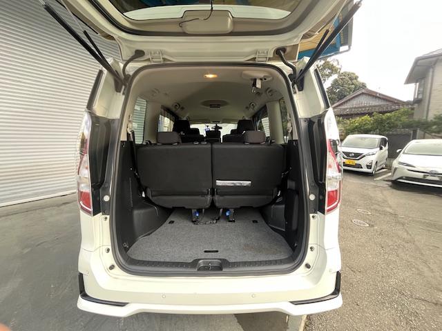 セレナ ハイウェイスター　左側パワースライドドア　カーナビ　バックカメラ　ＥＴＣ車載器　ドライブレコーダー（17枚目）