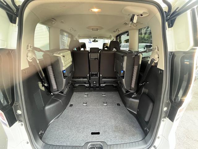 セレナ ハイウェイスター　左側パワースライドドア　カーナビ　バックカメラ　ＥＴＣ車載器　ドライブレコーダー（19枚目）