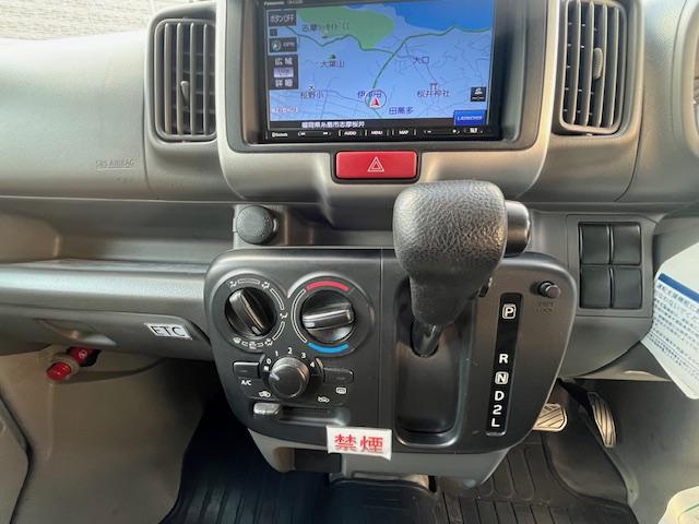 NV100クリッパーバン DX セーフティパッケージ 衝突軽減ブレーキ カーナビ バックカメラ ETC車載器 ドライブレコーダー 社外シートカバー(11枚目)