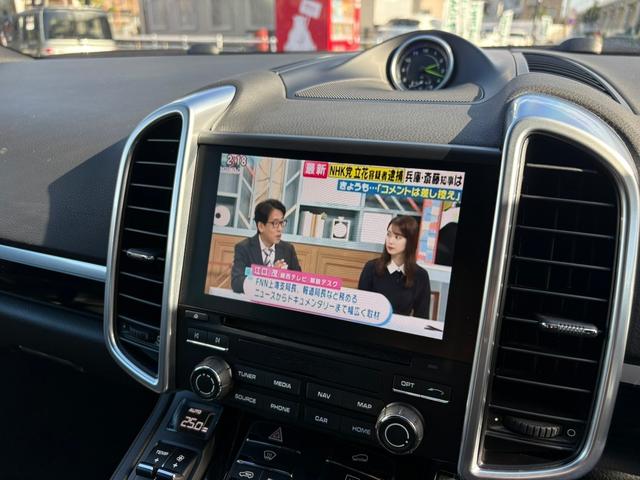 カイエン Ｓ　Ｅ－ハイブリッド　プラチナエディション　スポーツクロノパッケージ　シートヒーターＢＯＳＥサウンド　アルカンターラ／革コンビスポーツシート　パークアシストシステム　ソフトクローズ　ＥＴＣ　地デジ　２１インチホイル　充電ケーブル　故障保証付き（26枚目）