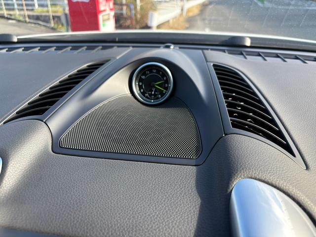 カイエン Ｓ　Ｅ－ハイブリッド　プラチナエディション　スポーツクロノパッケージ　シートヒーターＢＯＳＥサウンド　アルカンターラ／革コンビスポーツシート　パークアシストシステム　ソフトクローズ　ＥＴＣ　地デジ　２１インチホイル　充電ケーブル　故障保証付き（44枚目）