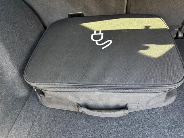 カイエン Ｓ　Ｅ－ハイブリッド　プラチナエディション　スポーツクロノパッケージ　シートヒーターＢＯＳＥサウンド　アルカンターラ／革コンビスポーツシート　パークアシストシステム　ソフトクローズ　ＥＴＣ　地デジ　２１インチホイル　充電ケーブル　故障保証付き（62枚目）