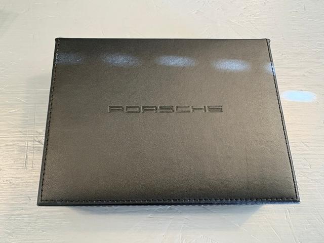 カイエン Ｓ　Ｅ－ハイブリッド　プラチナエディション　スポーツクロノパッケージ　シートヒーターＢＯＳＥサウンド　アルカンターラ／革コンビスポーツシート　パークアシストシステム　ソフトクローズ　ＥＴＣ　地デジ　２１インチホイル　充電ケーブル　故障保証付き（65枚目）