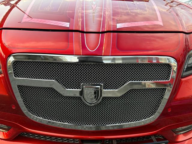 クライスラー・３００ ３００Ｓ　カスタムペイント　ＡＣＣＵＡＩＲエアサス　ａｎｄｒｏｉｄ大画面ナビ　オリジナルマフラー　ＬＥＸＡＮＩ２２ｉｎｃ　デジタルインナーミラー　ＵＳインテーク（17枚目）