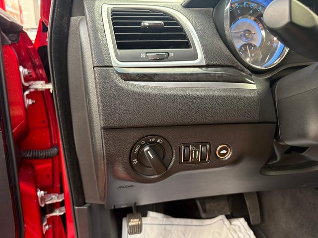 クライスラー・３００ ３００Ｓ　カスタムペイント　ＡＣＣＵＡＩＲエアサス　ａｎｄｒｏｉｄ大画面ナビ　オリジナルマフラー　ＬＥＸＡＮＩ２２ｉｎｃ　デジタルインナーミラー　ＵＳインテーク（35枚目）