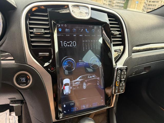 クライスラー・３００ ３００Ｓ　カスタムペイント　ＡＣＣＵＡＩＲエアサス　ａｎｄｒｏｉｄ大画面ナビ　オリジナルマフラー　ＬＥＸＡＮＩ２２ｉｎｃ　デジタルインナーミラー　ＵＳインテーク（42枚目）