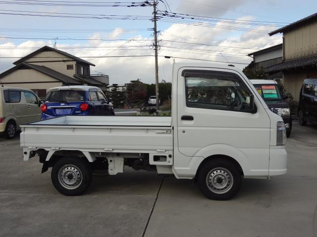 キャリイトラック ＫＣエアコン・パワステ　２ＷＤ　５速マニュアル　ドライブレコーダー　ＥＴＣ　純正ラジオ　エアバック（4枚目）