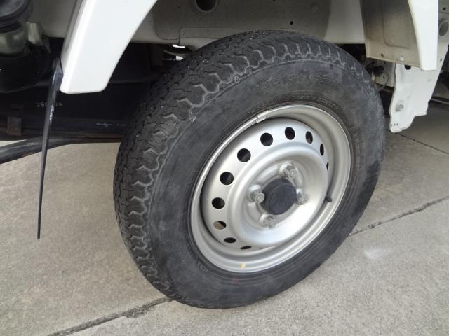 キャリイトラック ＫＣエアコン・パワステ　２ＷＤ　５速マニュアル　ドライブレコーダー　ＥＴＣ　純正ラジオ　エアバック（20枚目）