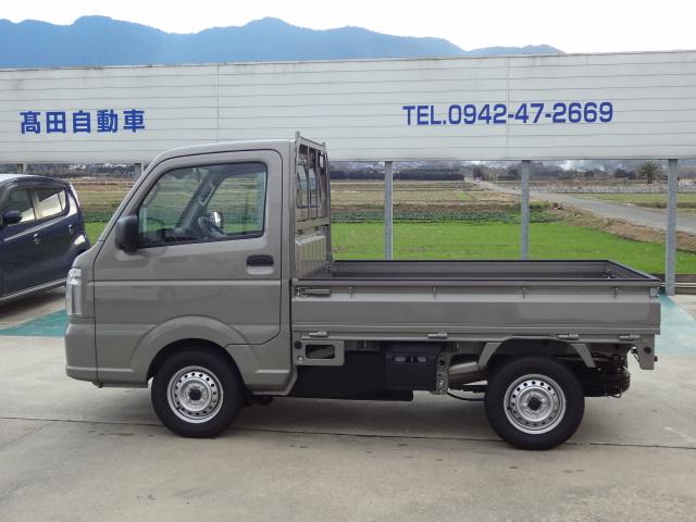 キャリイトラック ＫＣエアコン・パワステ農繁仕様　届出済未使用車　セーフティサポート　４ＷＤ　Ｈｉ／Ｌｏ切り替え　デフロック　５速マニュアル　４枚リーフスプリング　リヤソナー　パワーウインドー　キーレス（5枚目）